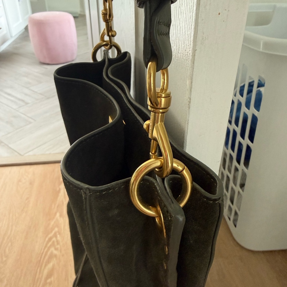 Rebecca Minkoff Elegant Olive Green Suede Shoulder Bag - Picture 10 of 11